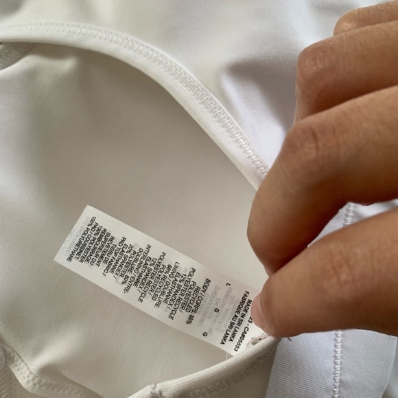 NWOT Nike sports bras - Picture 4 of 4